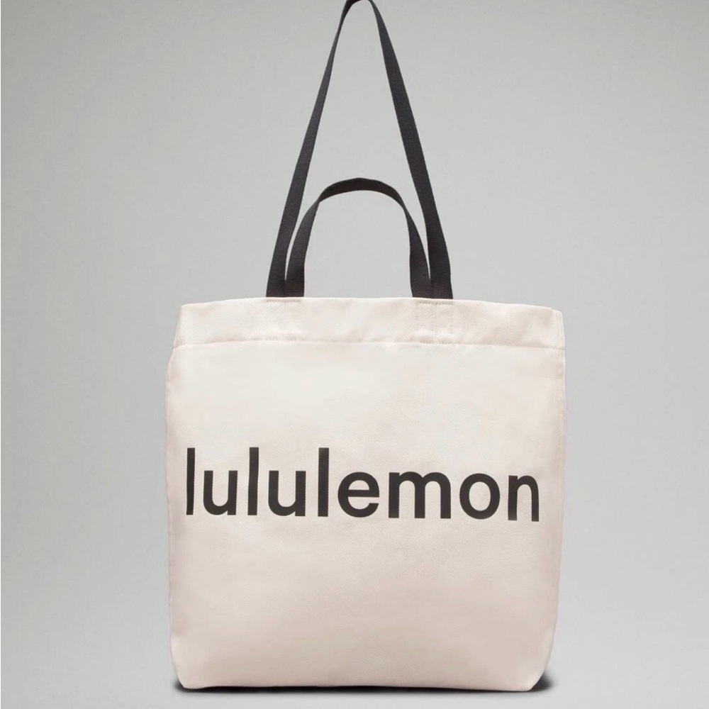 Lululemon Athletica White Tote with Black Straps